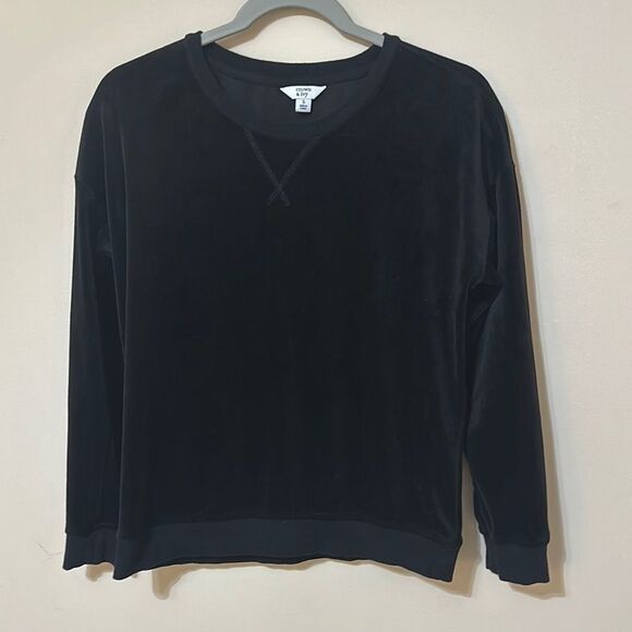Crown & Ivy Velour Crewneck Sweater - Picture 1 of 6